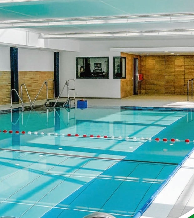 Stadtbad am Mangoldfelsen