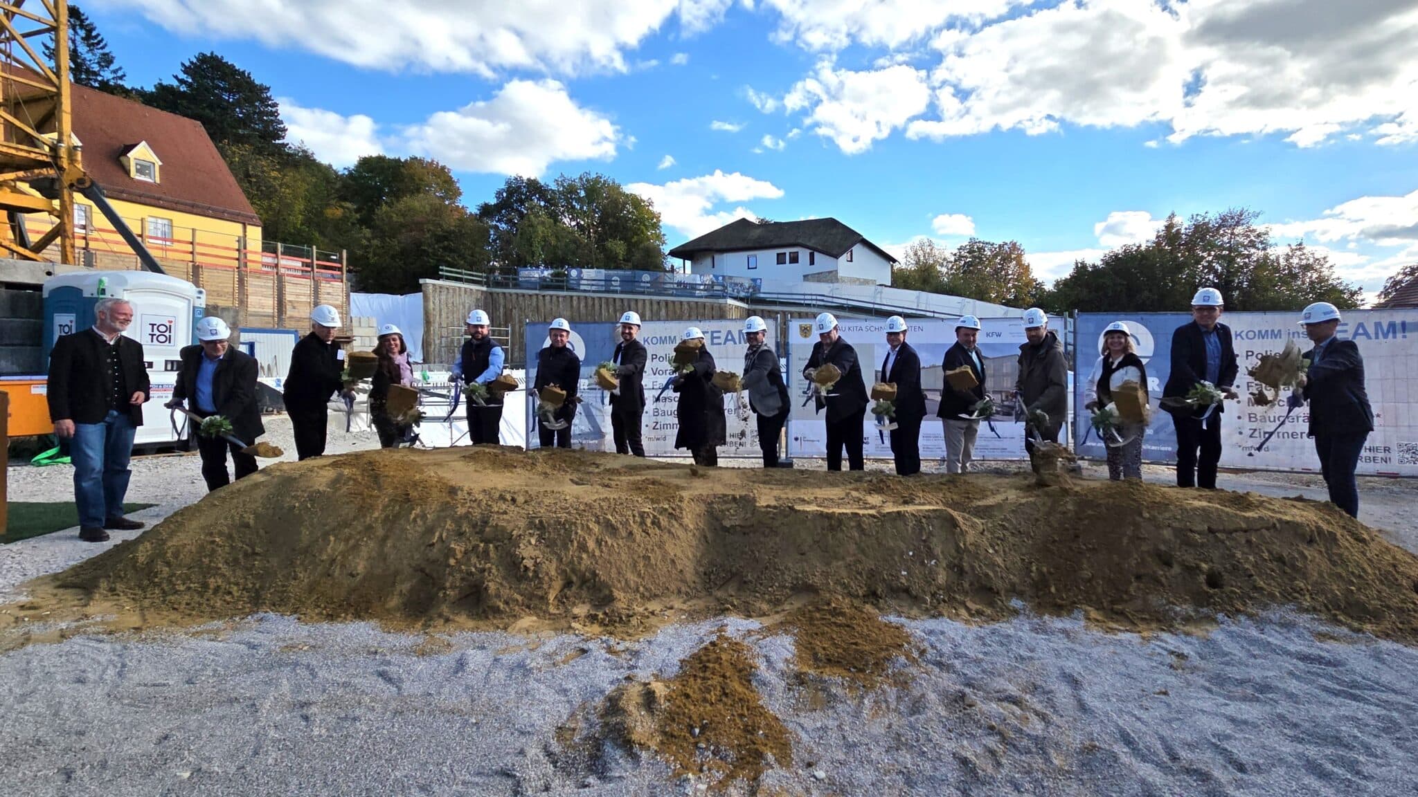 Spatenstich für den neuen Kindergarten Schneegarten